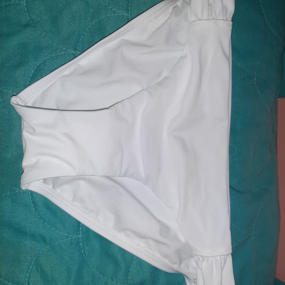 NWOT white bikini bottoms